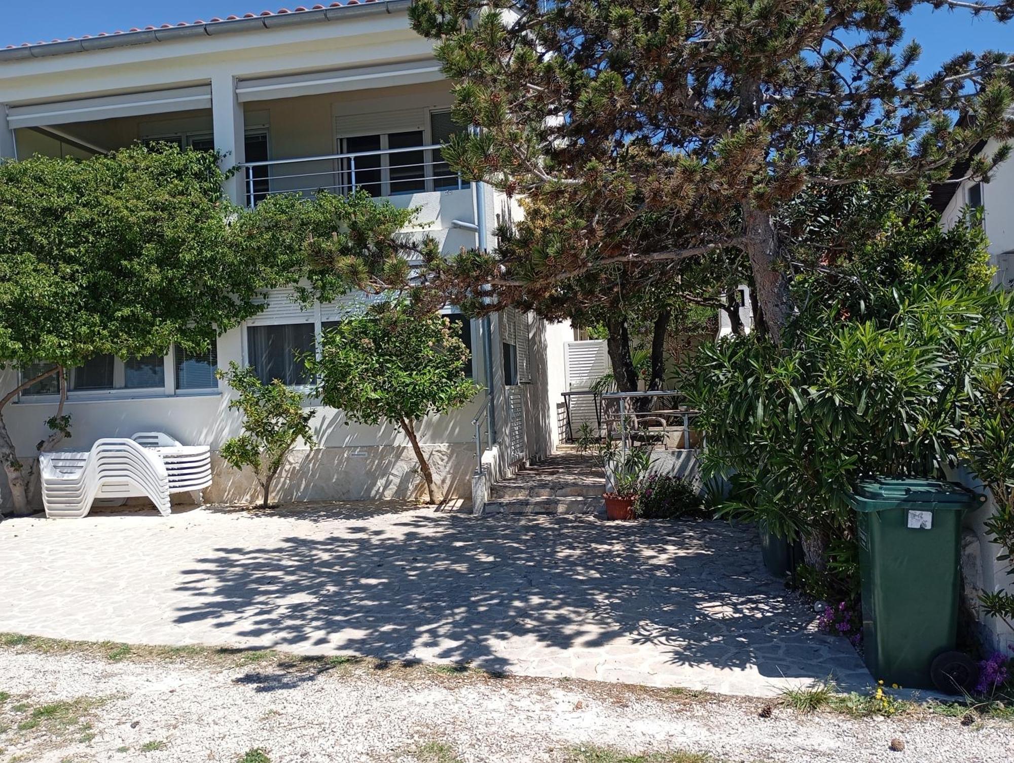 Apartment Sanja Petrcane Exterior photo